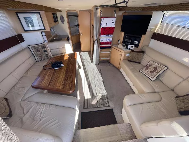 1997 Carver 350 Mariner