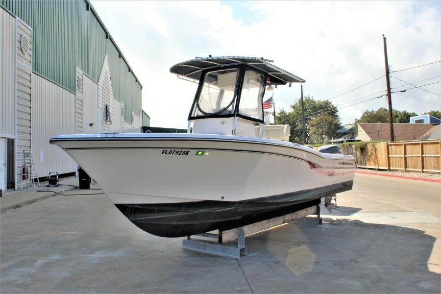 2004 Grady-White Advance 257