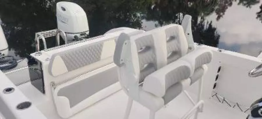 24ft Twin Vee Yacht For Sale