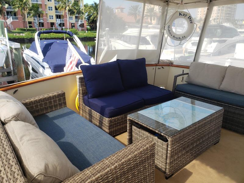 1987 Viking Sundeck