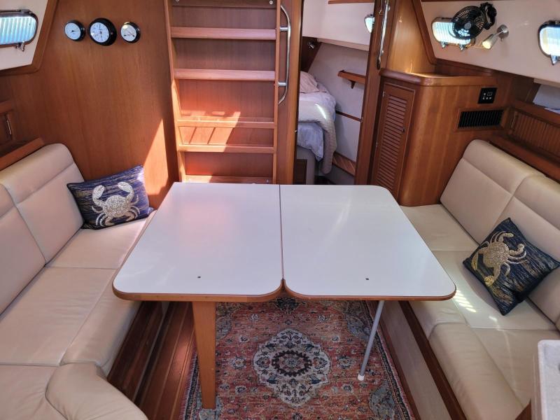 2008 Island Packet 370