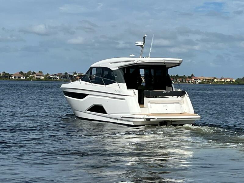 2023 Bavaria R40 Coupe