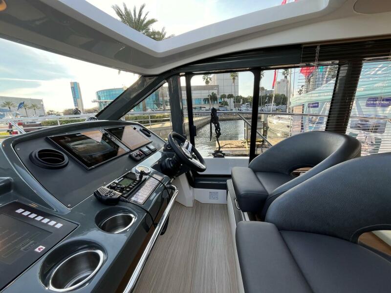2023 Bavaria R40 Coupe