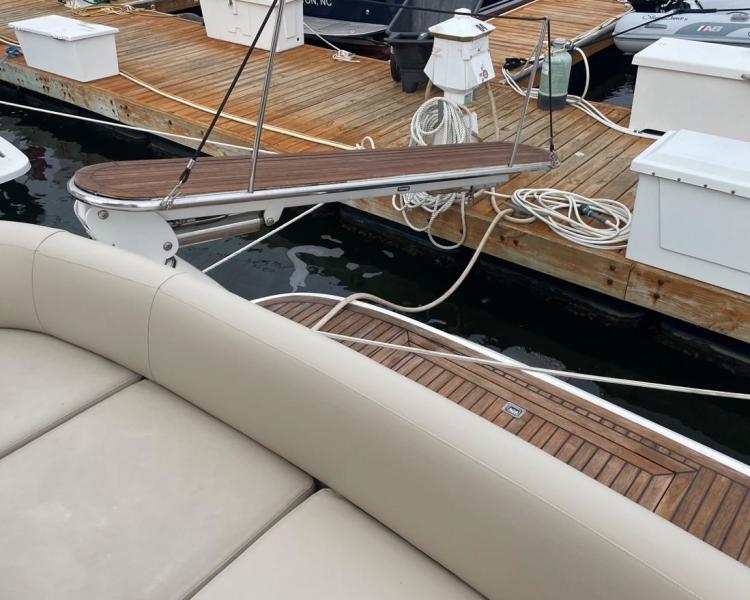 2003 Sealine T47