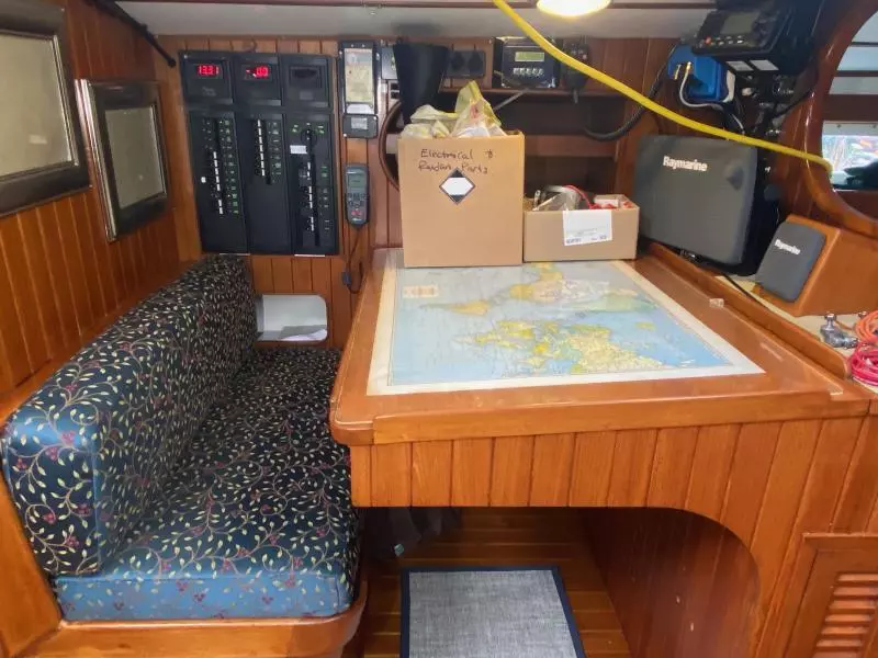 1981 Tayana Flying Dutchman 12
