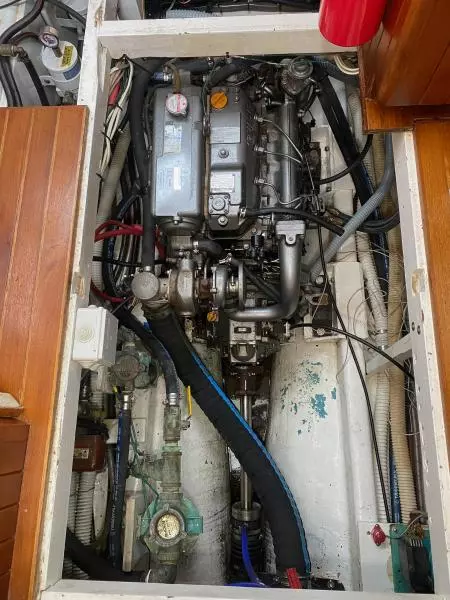 1981 Tayana Flying Dutchman 12