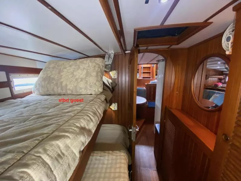 1981 Tayana Flying Dutchman 12