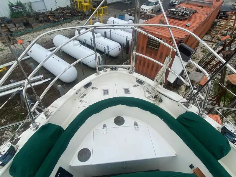 1981 Tayana Flying Dutchman 12