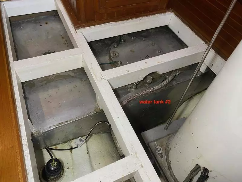 1981 Tayana Flying Dutchman 12