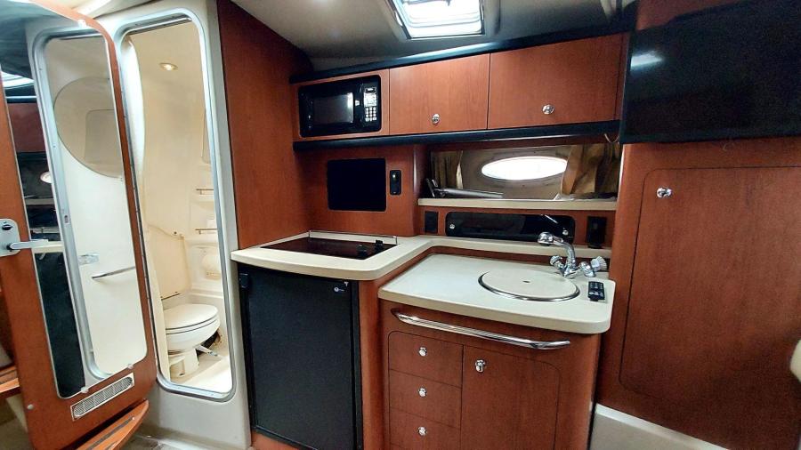 2004 Chaparral 310 Signature