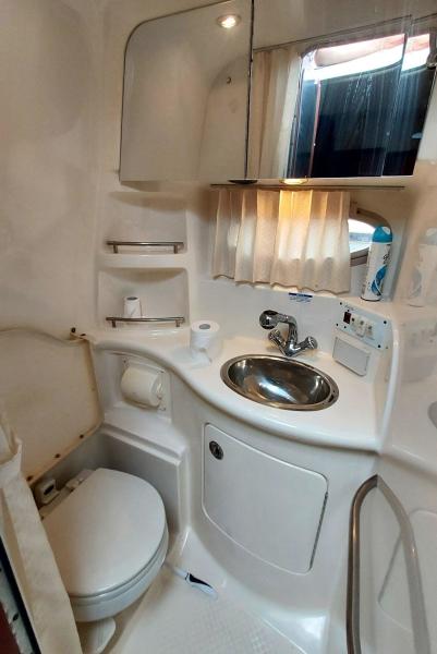 2004 Chaparral 310 Signature