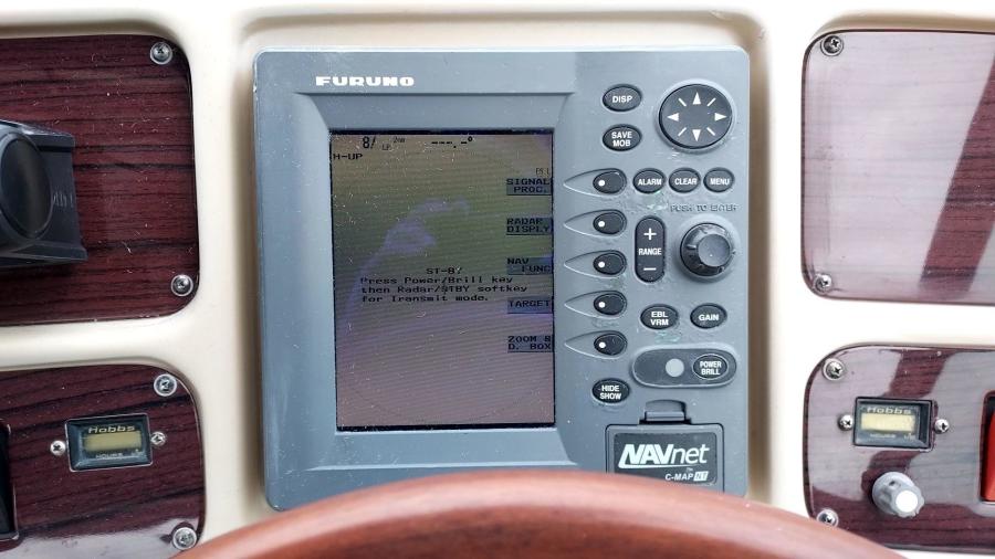 2004 Chaparral 310 Signature
