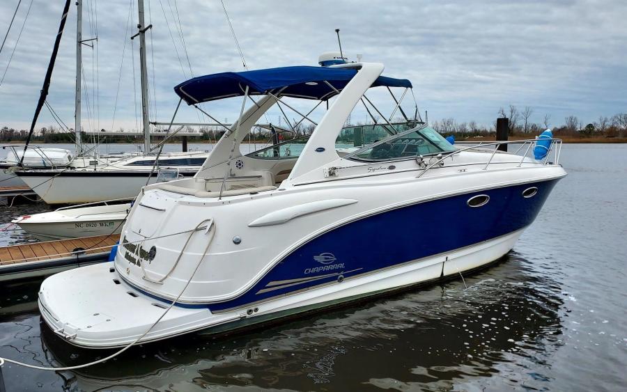 2004 Chaparral 310 Signature
