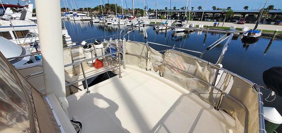 Flybridge Aft Deck Starboard Af
