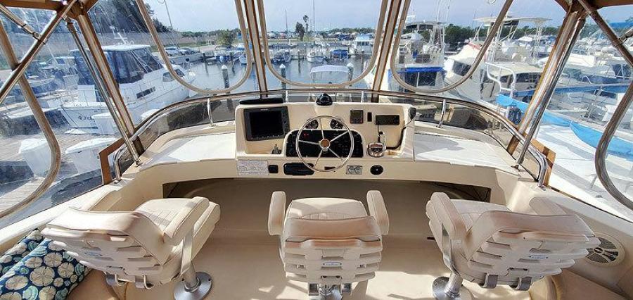 Flybridge Helm Wide