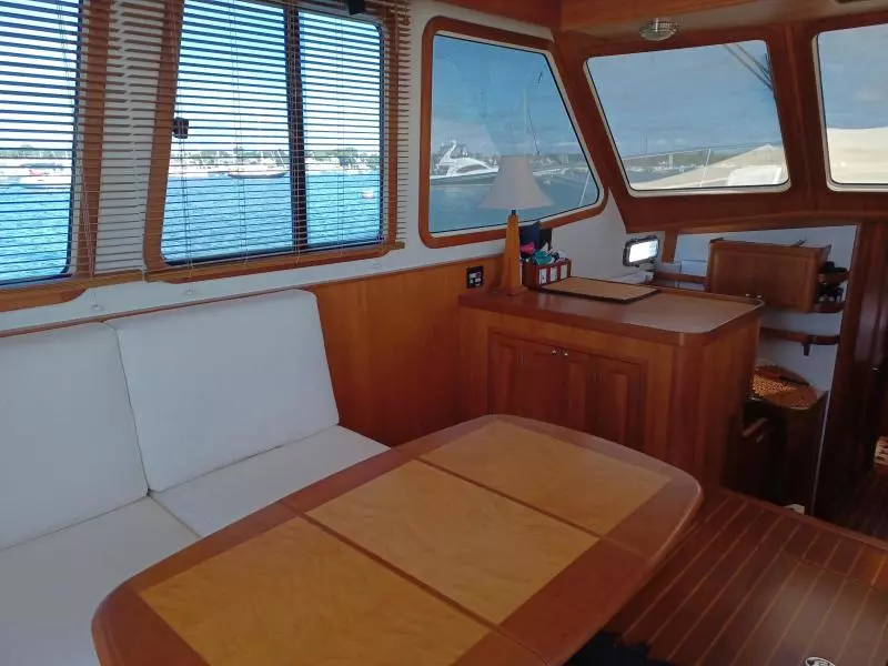 2003 Sabre 42 Flybridge