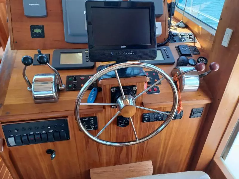 2003 Sabre 42 Flybridge