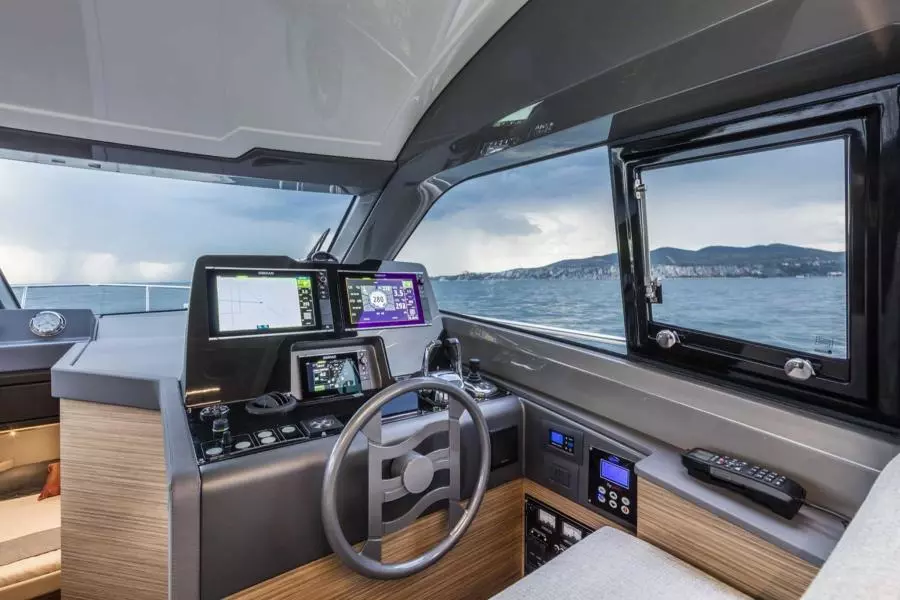Our Trade 45ft Ferretti Yachts Yacht For Sale