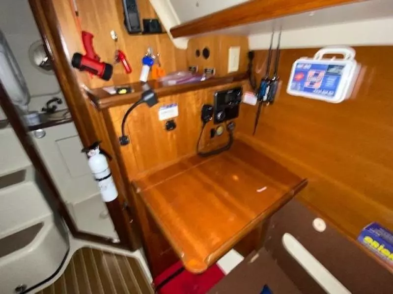 2006 Hunter 31
