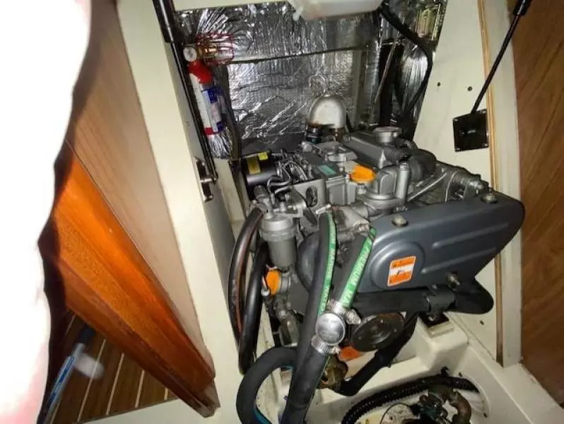 2006 Hunter 31