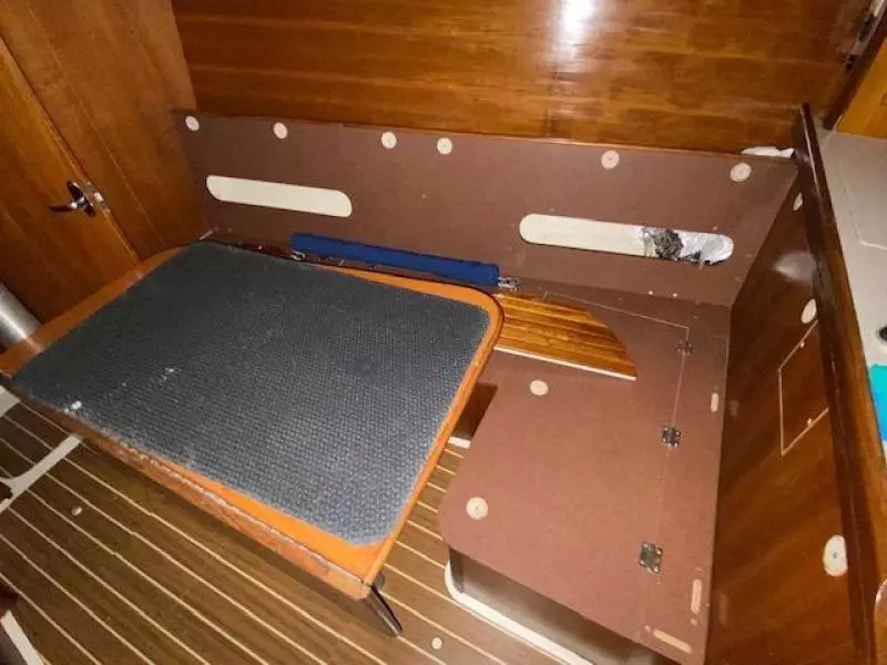 2006 Hunter 31