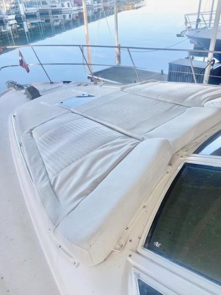 18 1996 Sea Ray 420ac New Beginnings Bow Cushion