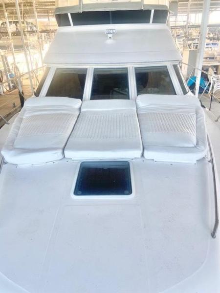 17 1996 Sea Ray 420ac New Beginnings Foredeck