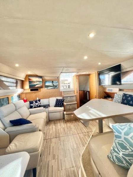 26 1996 Sea Ray 420ac New Beginnings Salon 7