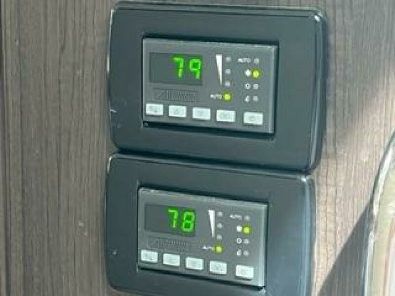 40ft Carver Yacht For Sale