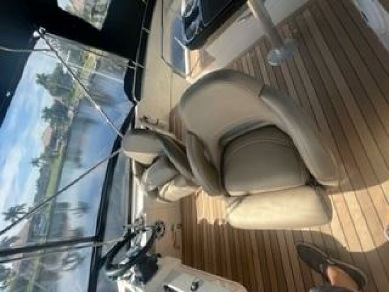 40ft Carver Yacht For Sale