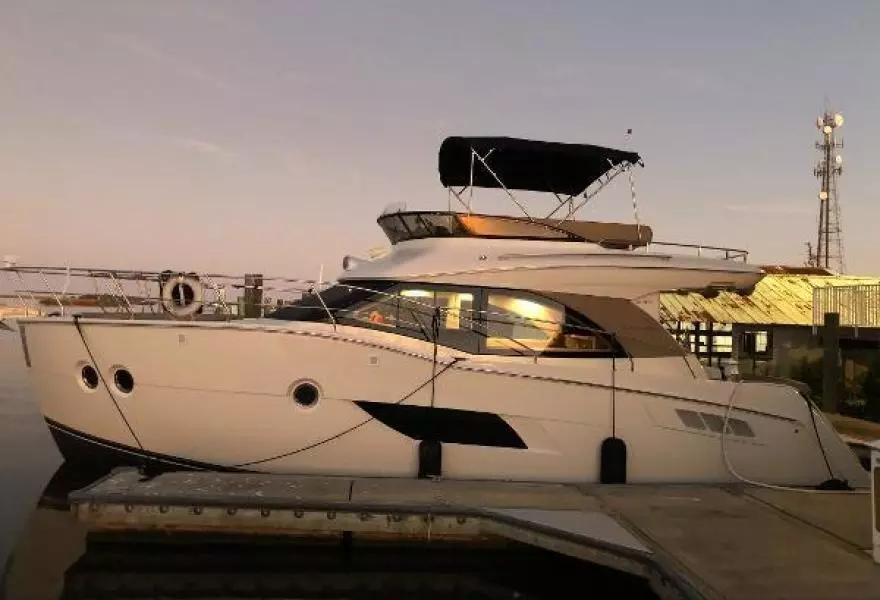 40ft Carver Yacht For Sale