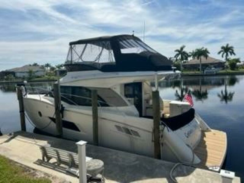 40ft Carver Yacht For Sale