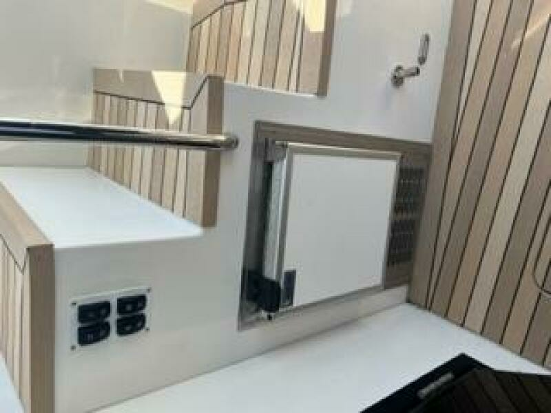 40ft Carver Yacht For Sale