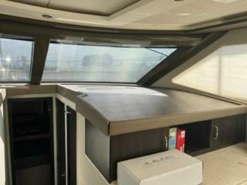 40ft Carver Yacht For Sale