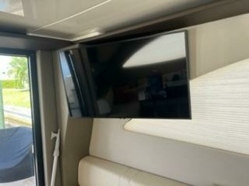 40ft Carver Yacht For Sale