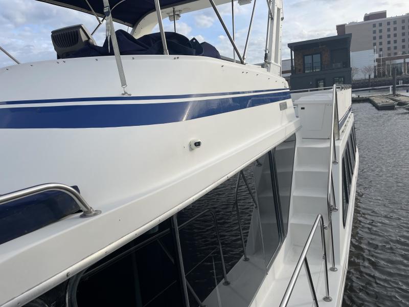 1986 Bluewater Coastal Cruiser