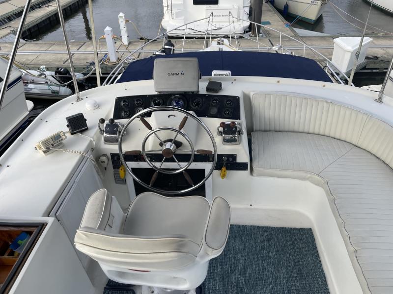 1986 Bluewater Coastal Cruiser
