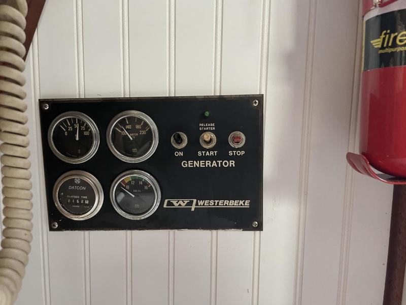 1986 Bluewater Coastal Cruiser