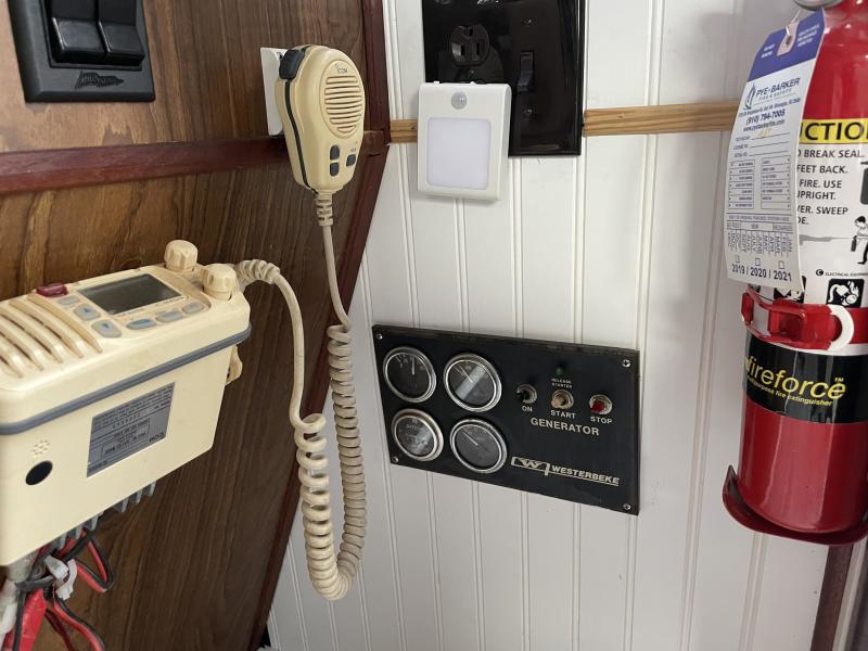 1986 Bluewater Coastal Cruiser