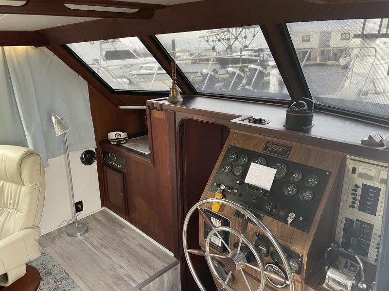 1986 Bluewater Coastal Cruiser