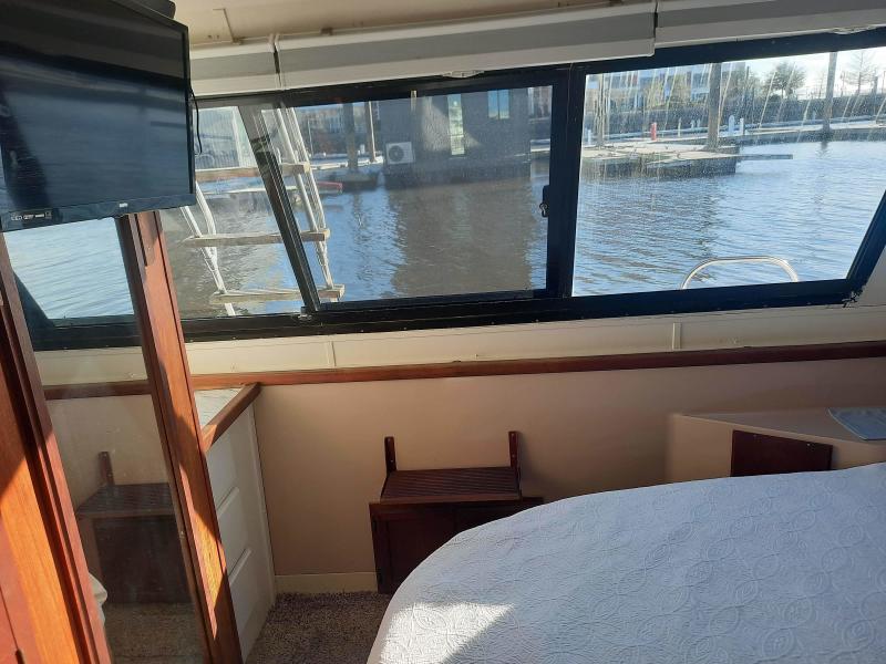 1986 Bluewater Coastal Cruiser