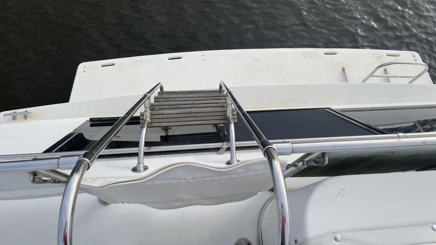 1986 Bluewater Coastal Cruiser