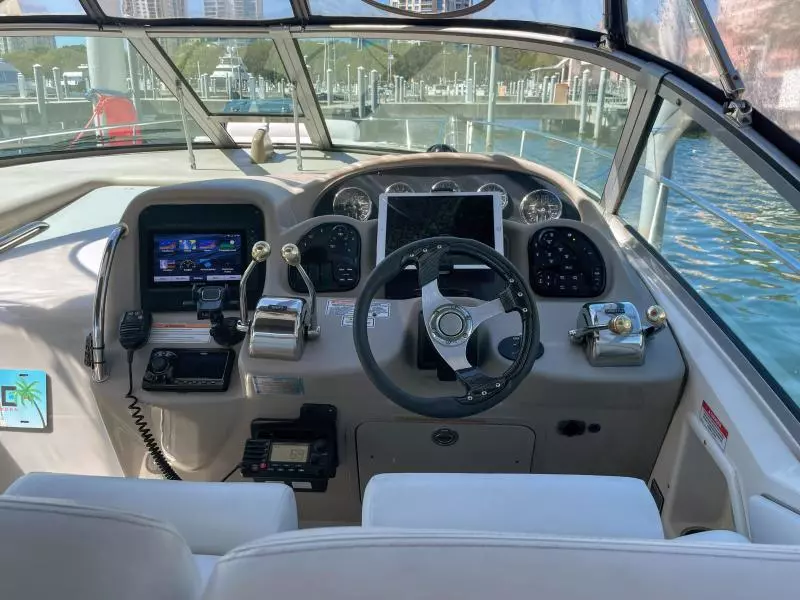 2007 Sea Ray 320 Sundancer