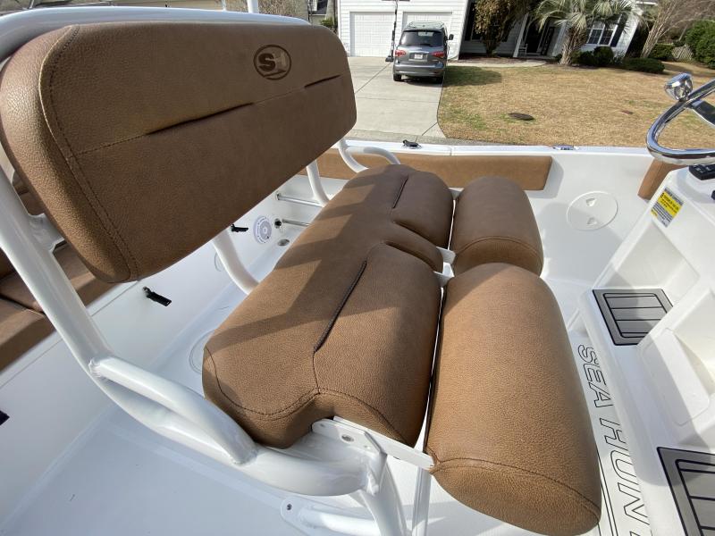 2021 Sea Hunt Ultra 229