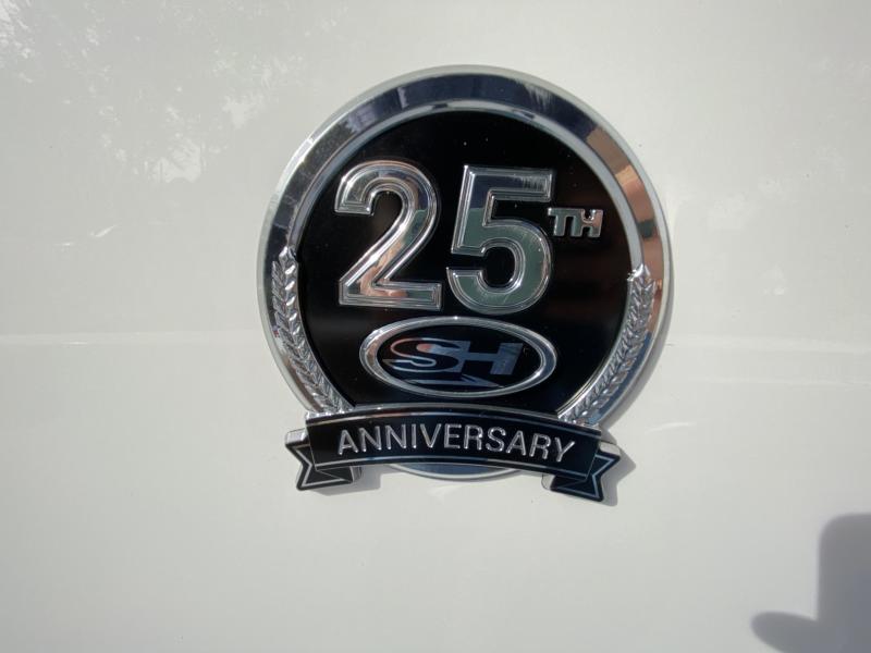 2021 Sea Hunt Ultra 229
