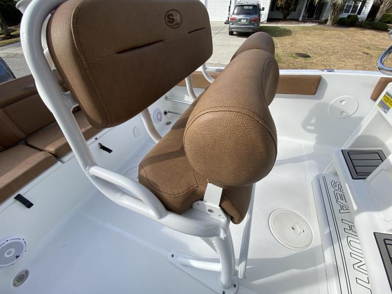 2021 Sea Hunt Ultra 229