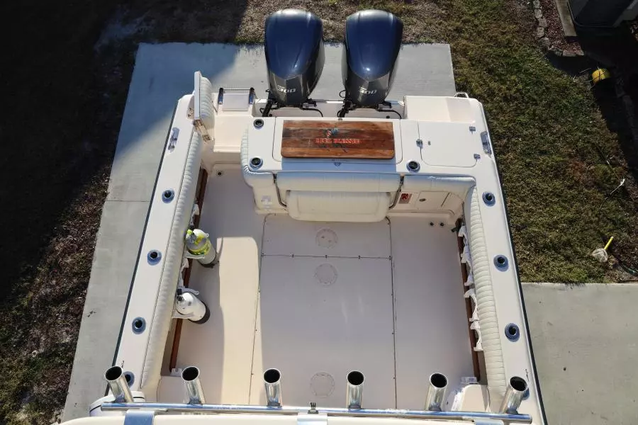 2005 Grady-White 300 Marlin