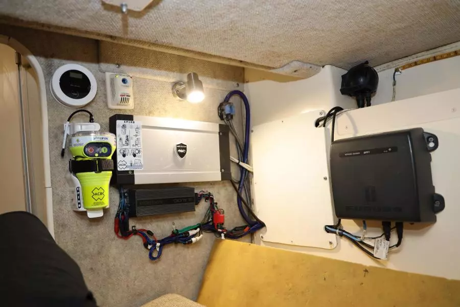 2005 Grady-White 300 Marlin