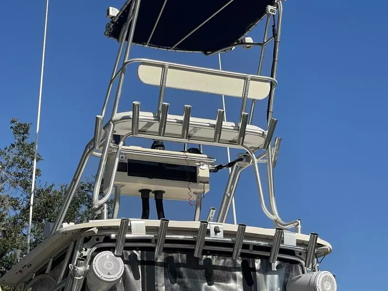 2005 Grady-White 300 Marlin