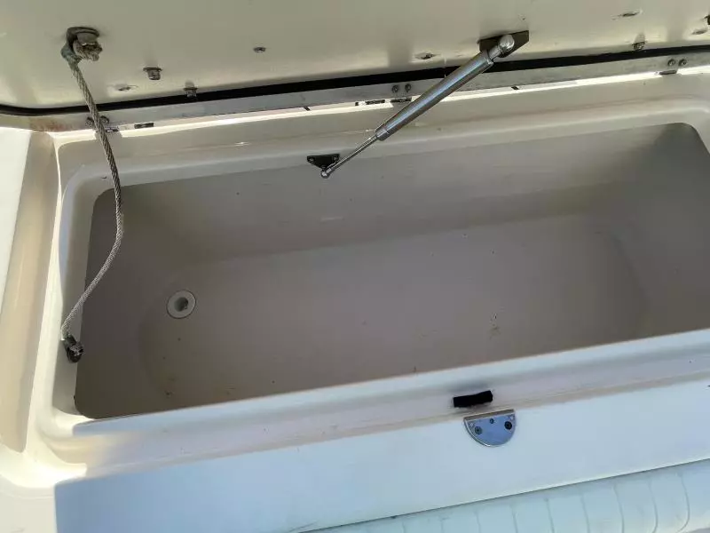 2005 Grady-White 300 Marlin